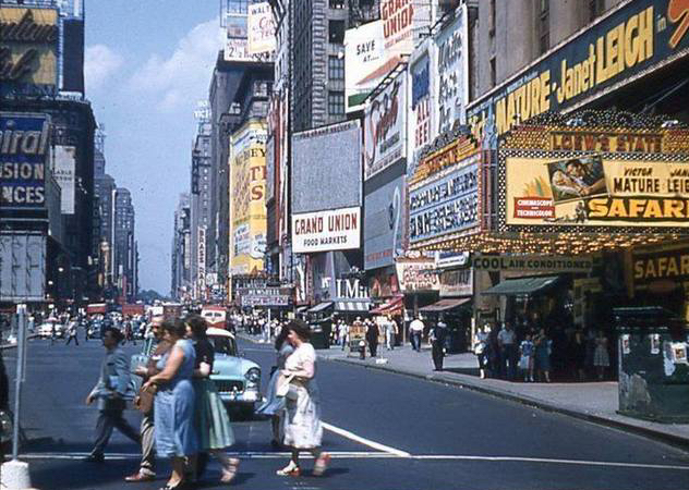 side-intro timessq-Loew's State Theatre 1956
