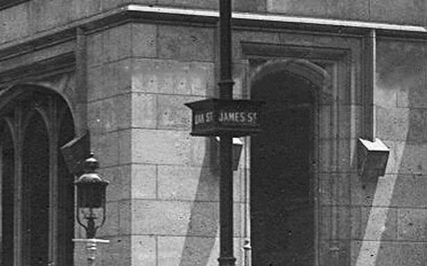 side-oak+james-e-1902CU