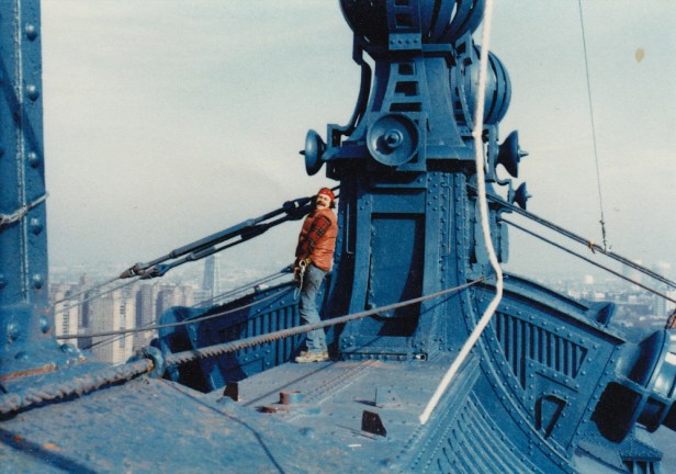 wolfen-manbridge-uncleharold_foundingarbage