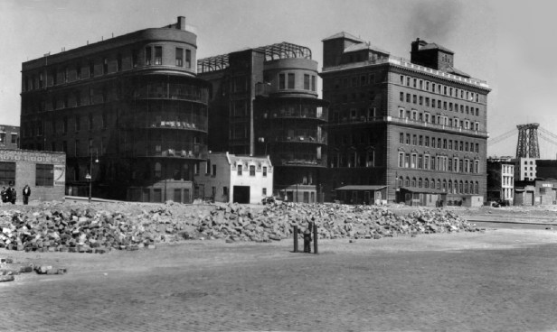 somebody-furs-Front+Gouverneur Slip 1939